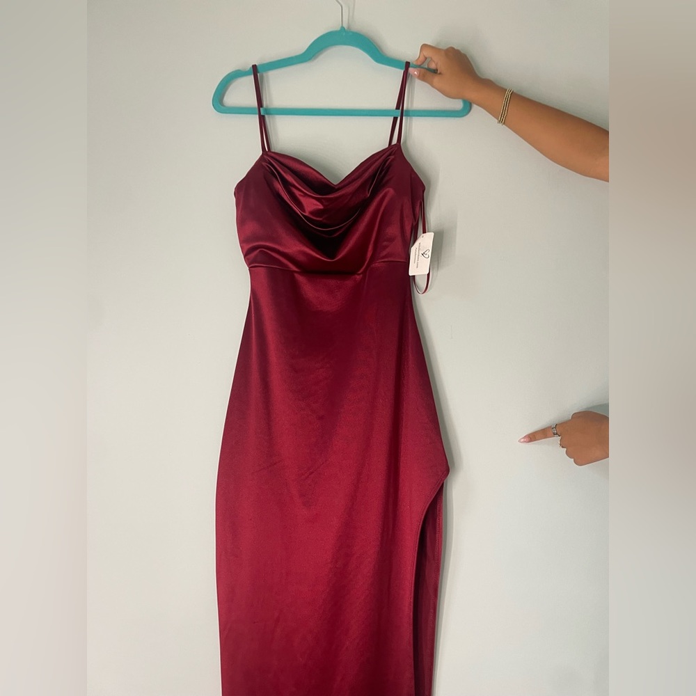 Windsor Long Satin Gown in Wine XS